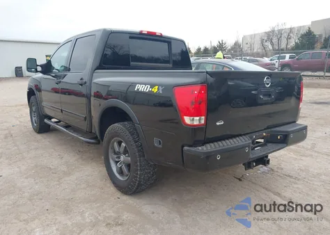 2015 Nissan Titan Pro-4X z USA, uszkodzony, nr VIN 1N6BA0EC3FN503443